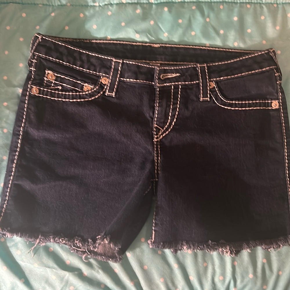 True religion shorts .